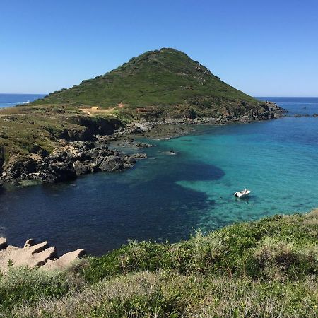 Ajaccio Magnifique T2 37M2 Centre Ville Vue Mer Au Bord De La Plage Neuf 4 Couchages Balcon Parking Prive Ferme Clim Wifi Екстериор снимка