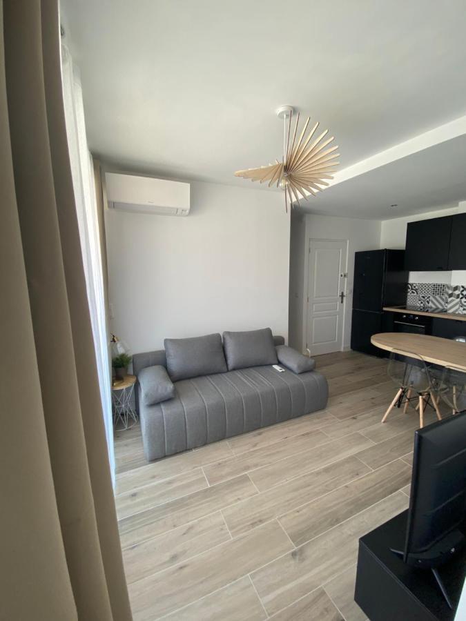 Ajaccio Magnifique T2 37M2 Centre Ville Vue Mer Au Bord De La Plage Neuf 4 Couchages Balcon Parking Prive Ferme Clim Wifi Екстериор снимка