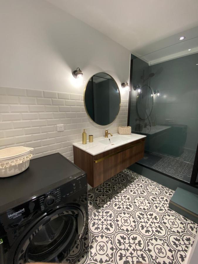 Ajaccio Magnifique T2 37M2 Centre Ville Vue Mer Au Bord De La Plage Neuf 4 Couchages Balcon Parking Prive Ferme Clim Wifi Екстериор снимка